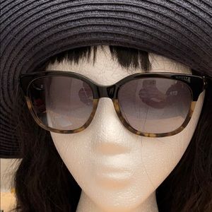 Bobbi Brown The Gretta Sunglasses